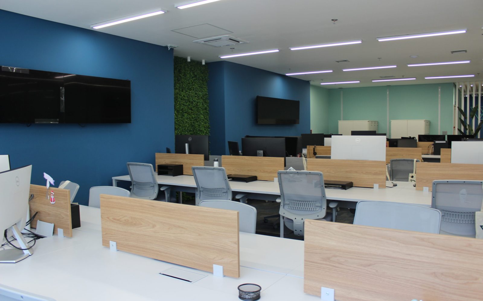 institutional_IMG_1304